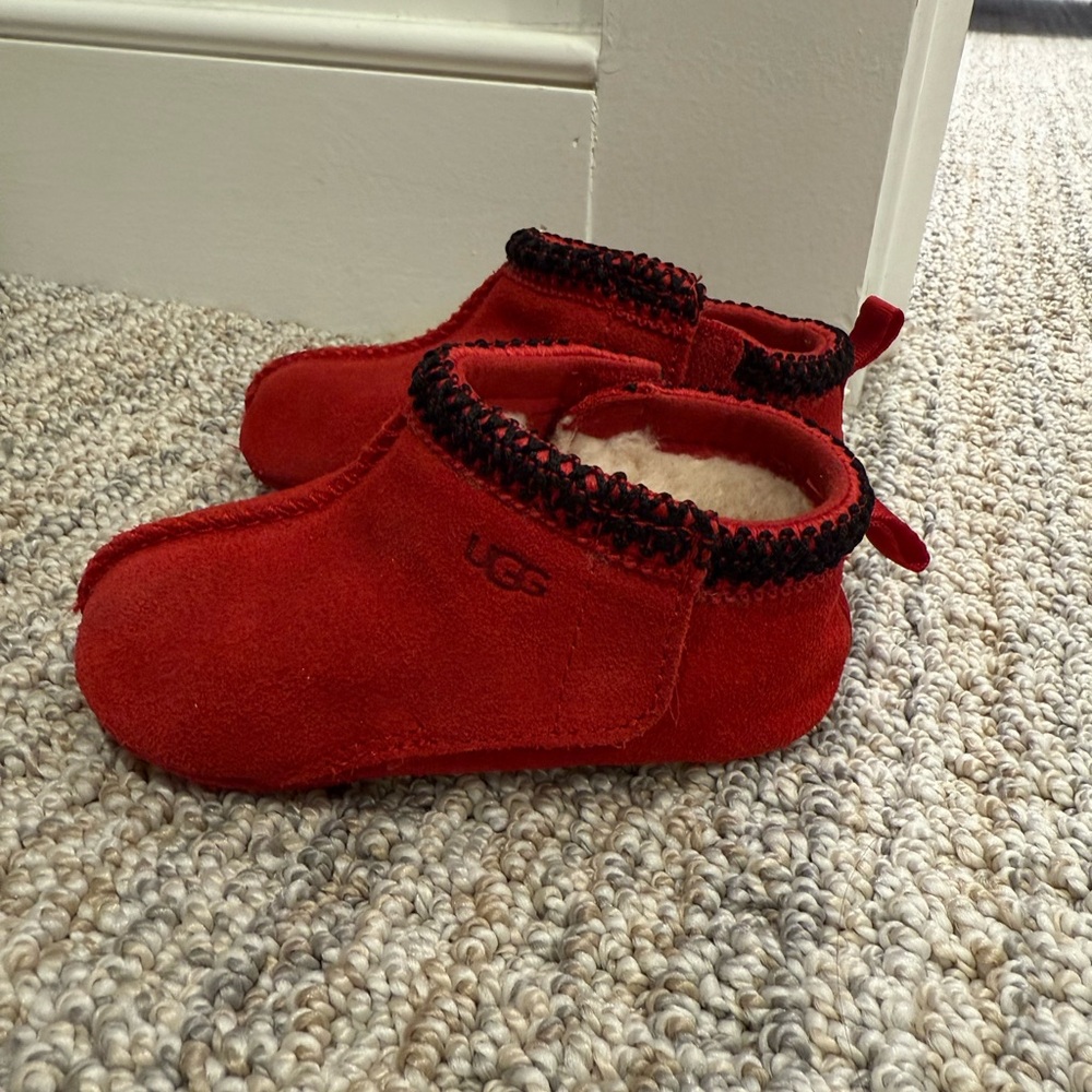 UGG Red Kids Boots - Picture 6 of 8